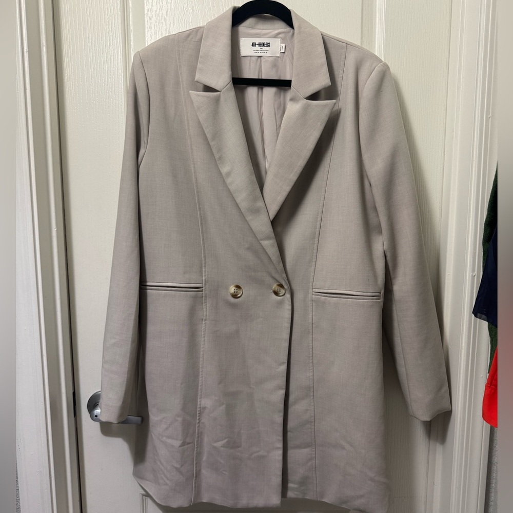 Tall Elegant Beige Double-Breasted Blazer